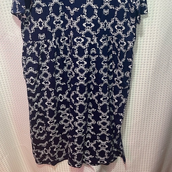 Vicki Wayne Women's 2X Soft & Comfortable Button Up Dress SS w/Pockets - Picture 7 of 7